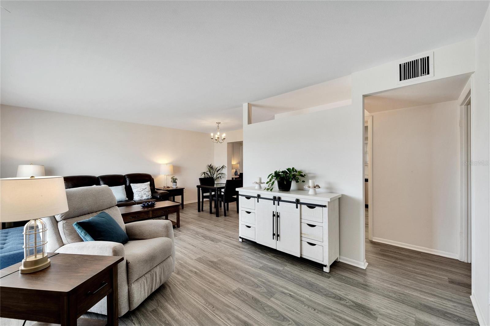 DEL WEBBS SUN CITY FLORIDA UN - Residential Lease