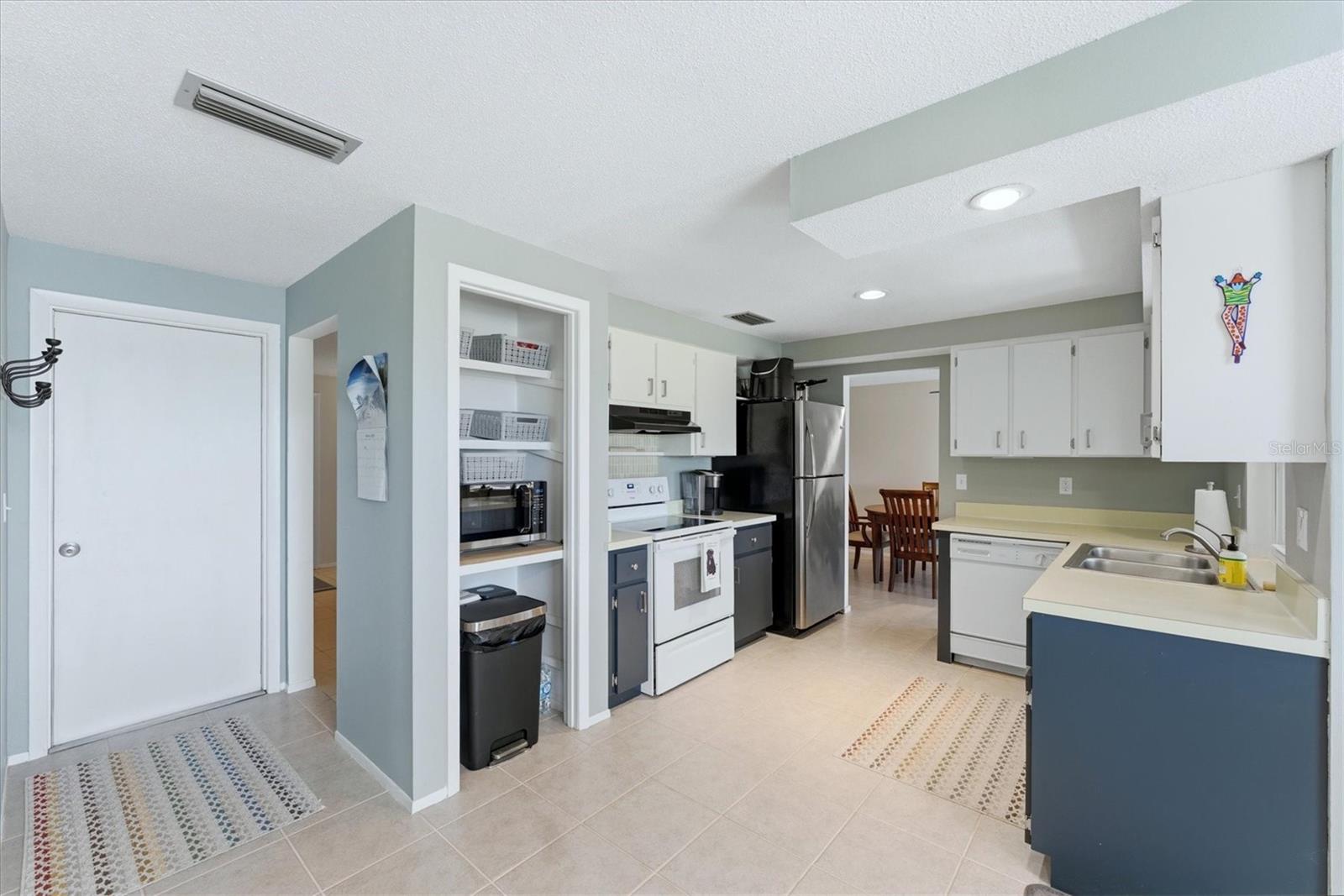 ROTONDA WEST OAKLAND HILLS - Residential