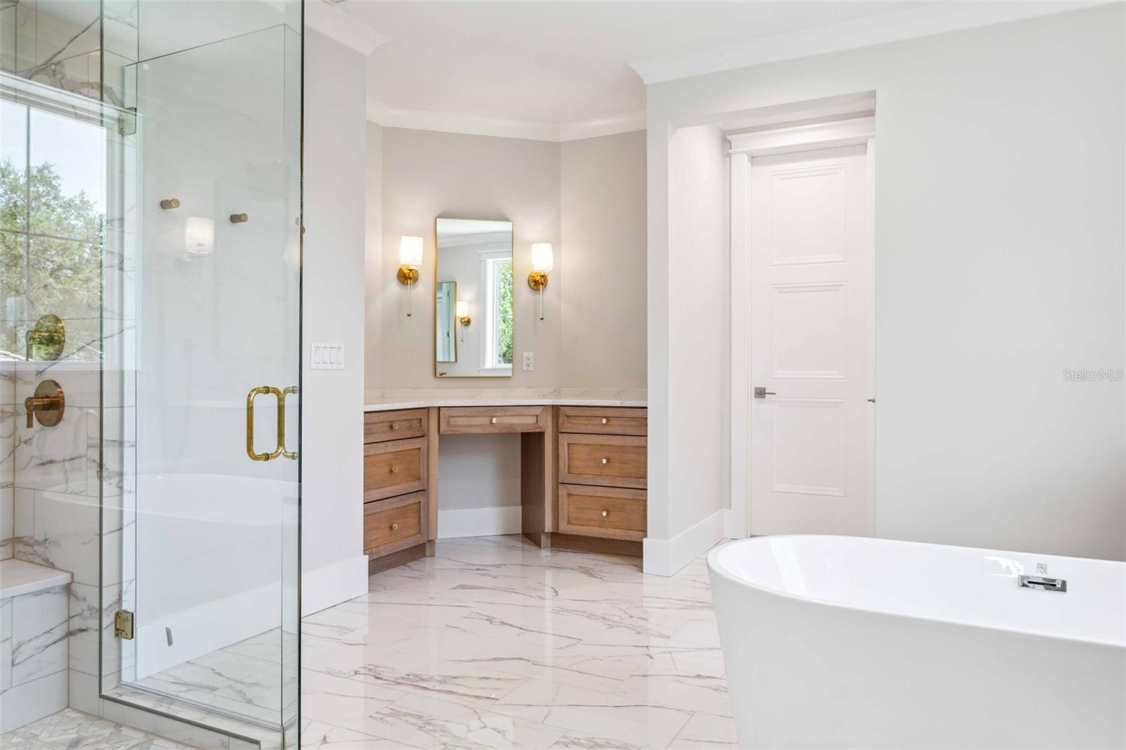 LYNWOOD - Residential