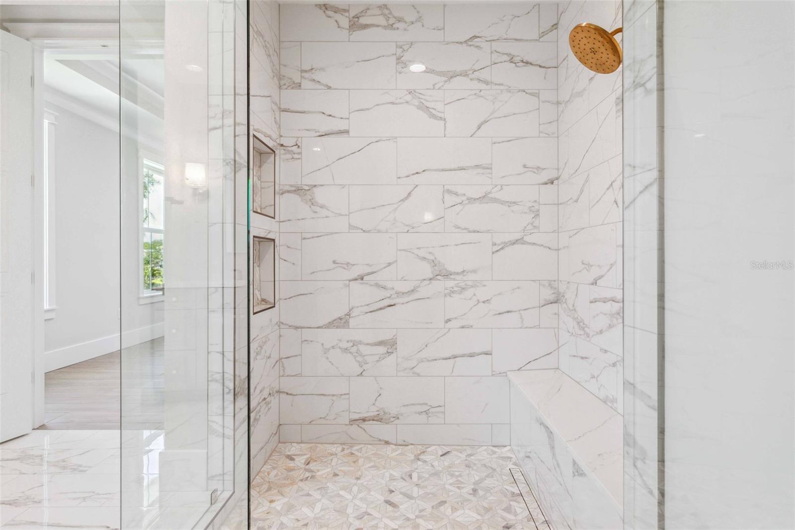 LYNWOOD - Residential