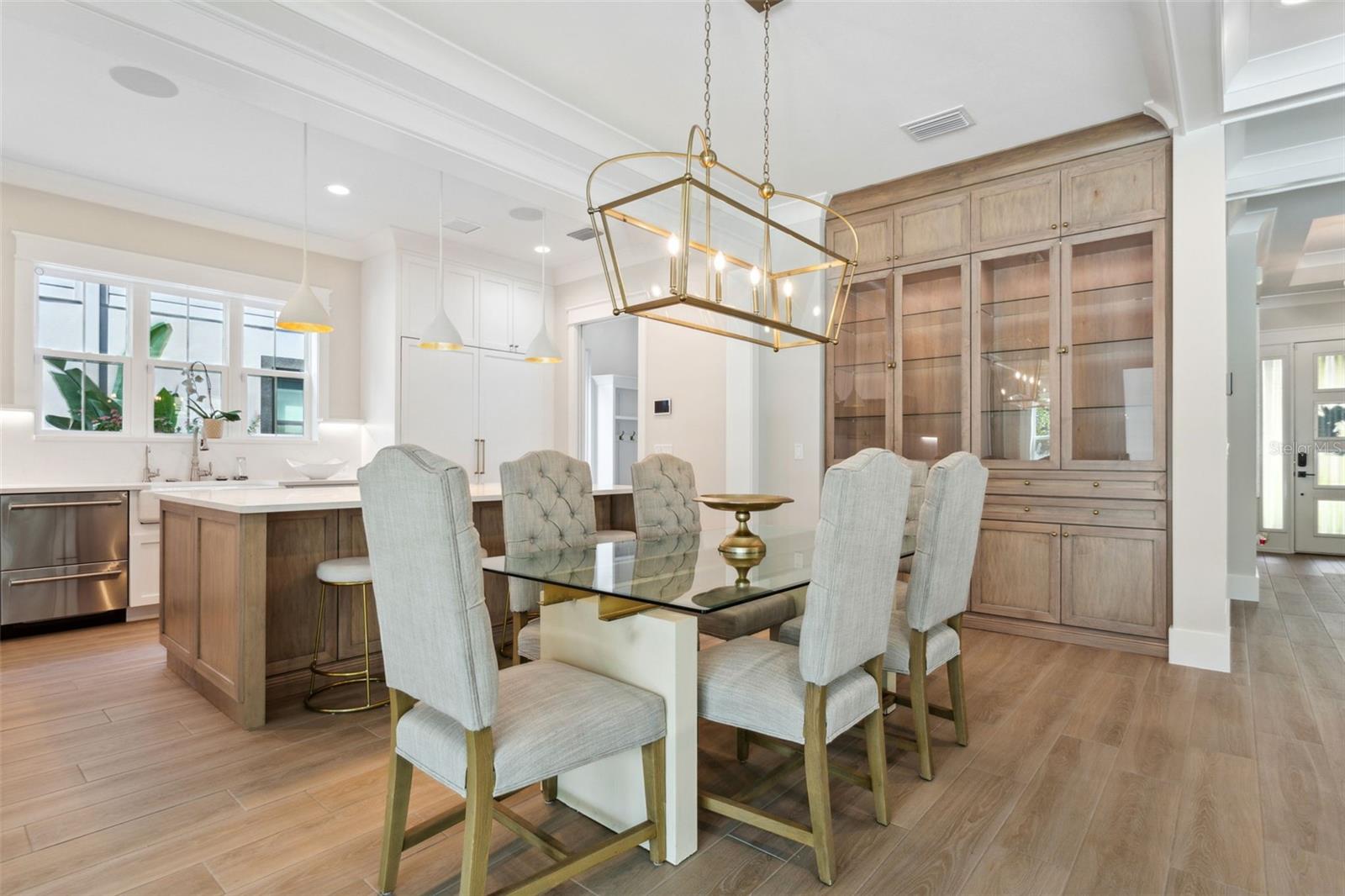 LYNWOOD - Residential