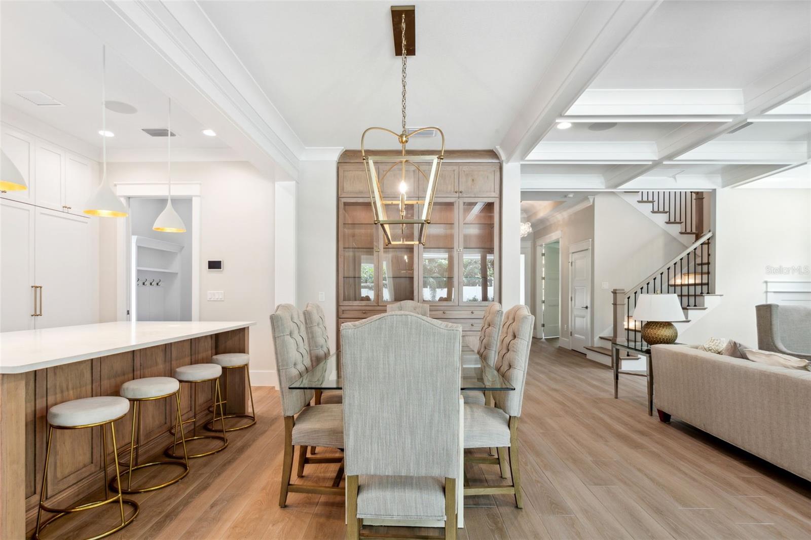 LYNWOOD - Residential