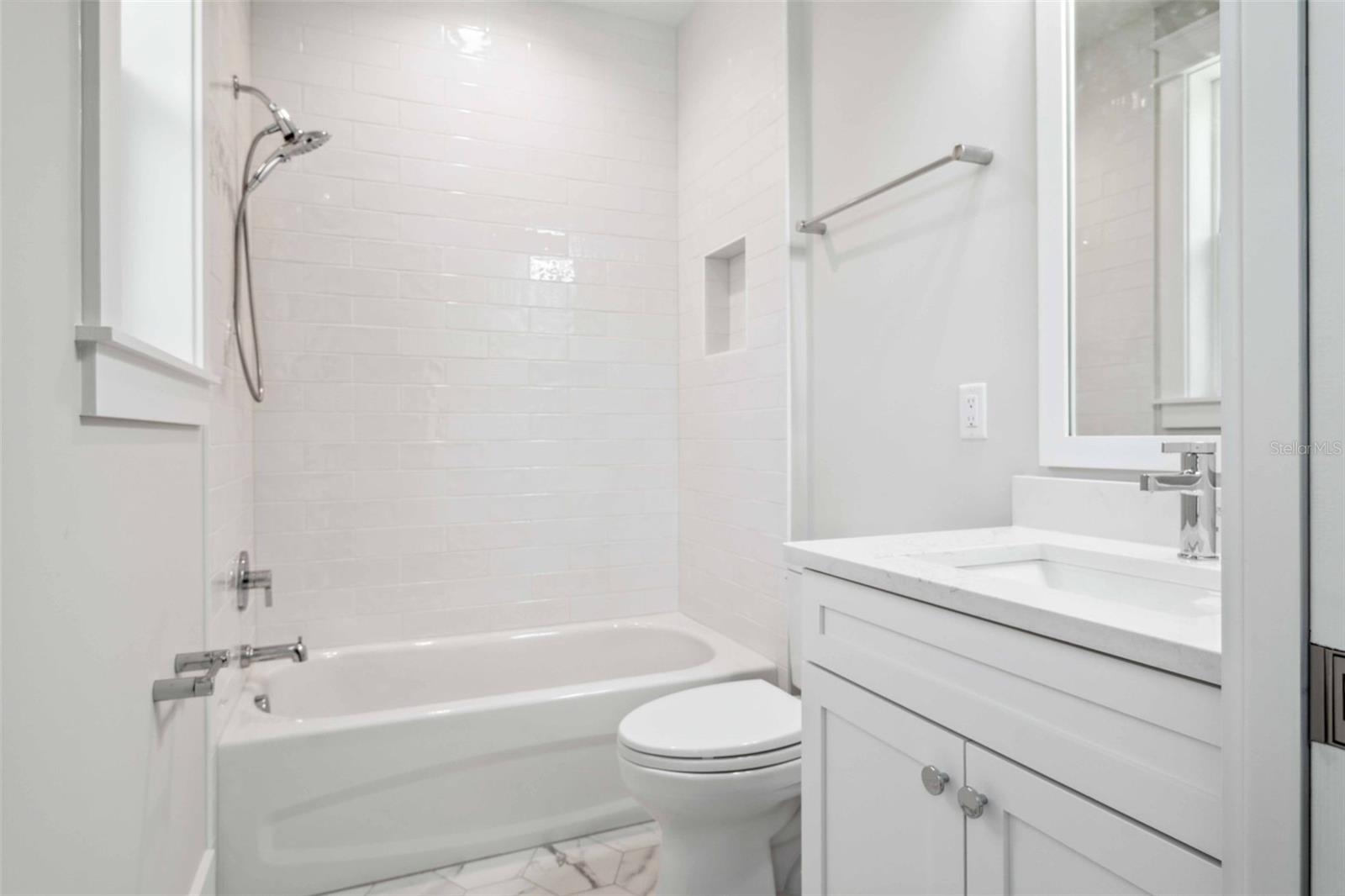 LYNWOOD - Residential