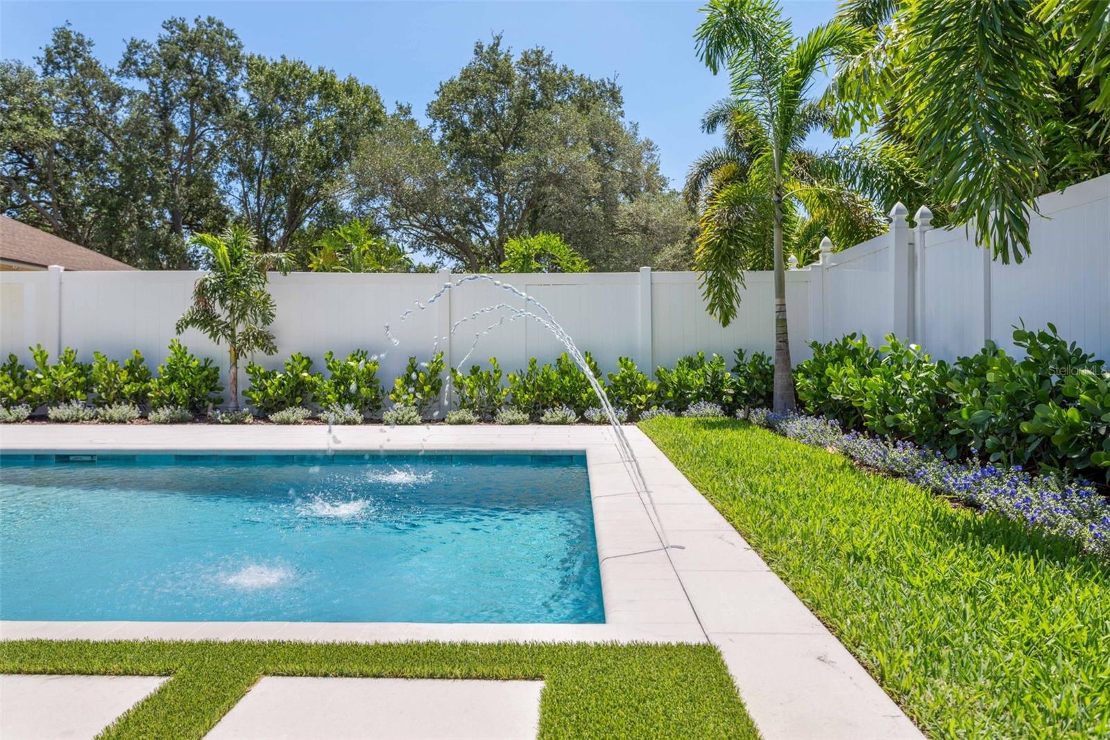 LYNWOOD - Residential