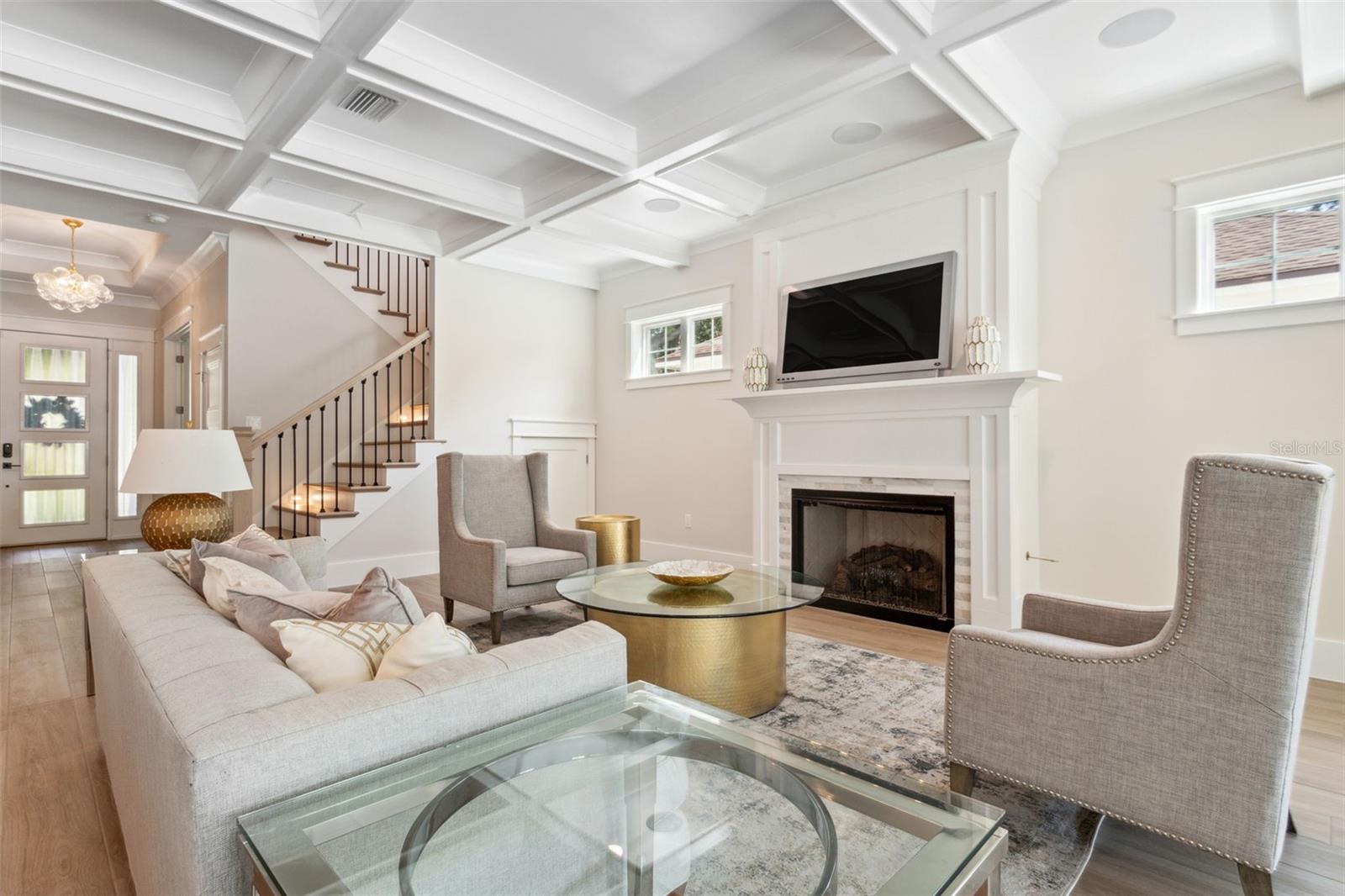 LYNWOOD - Residential