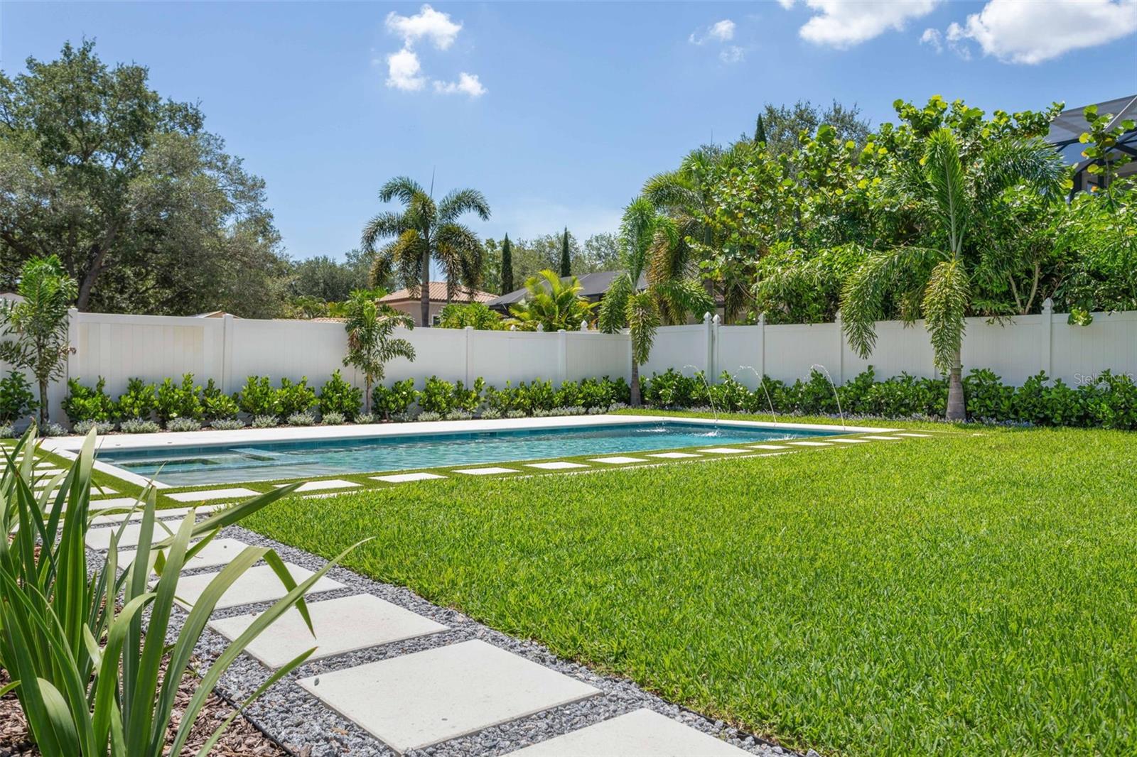 LYNWOOD - Residential