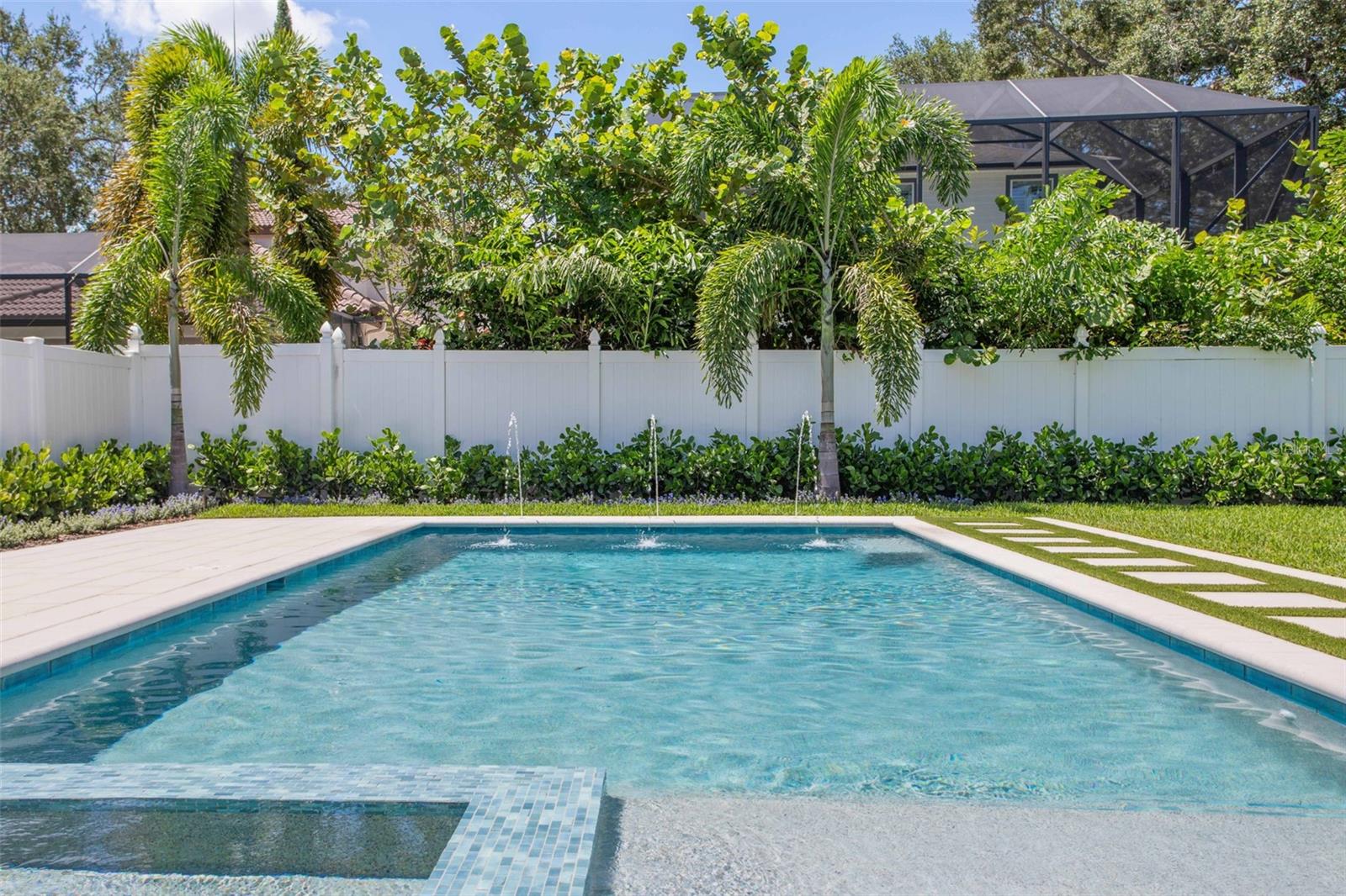 LYNWOOD - Residential