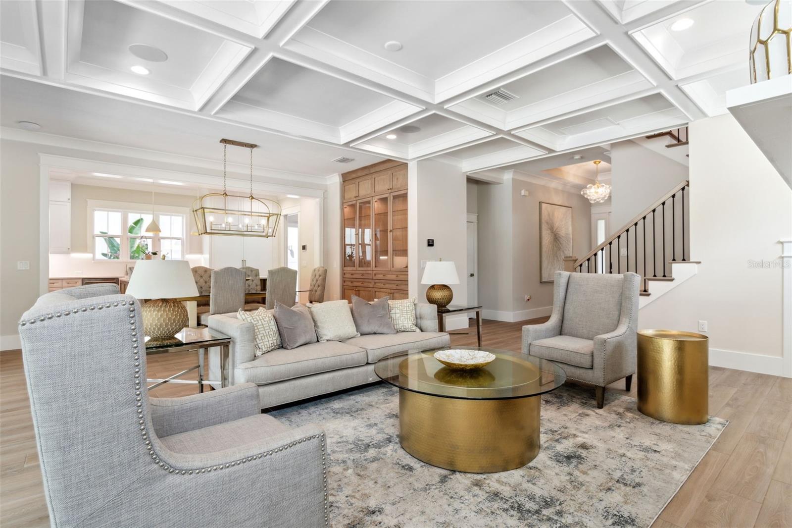 LYNWOOD - Residential