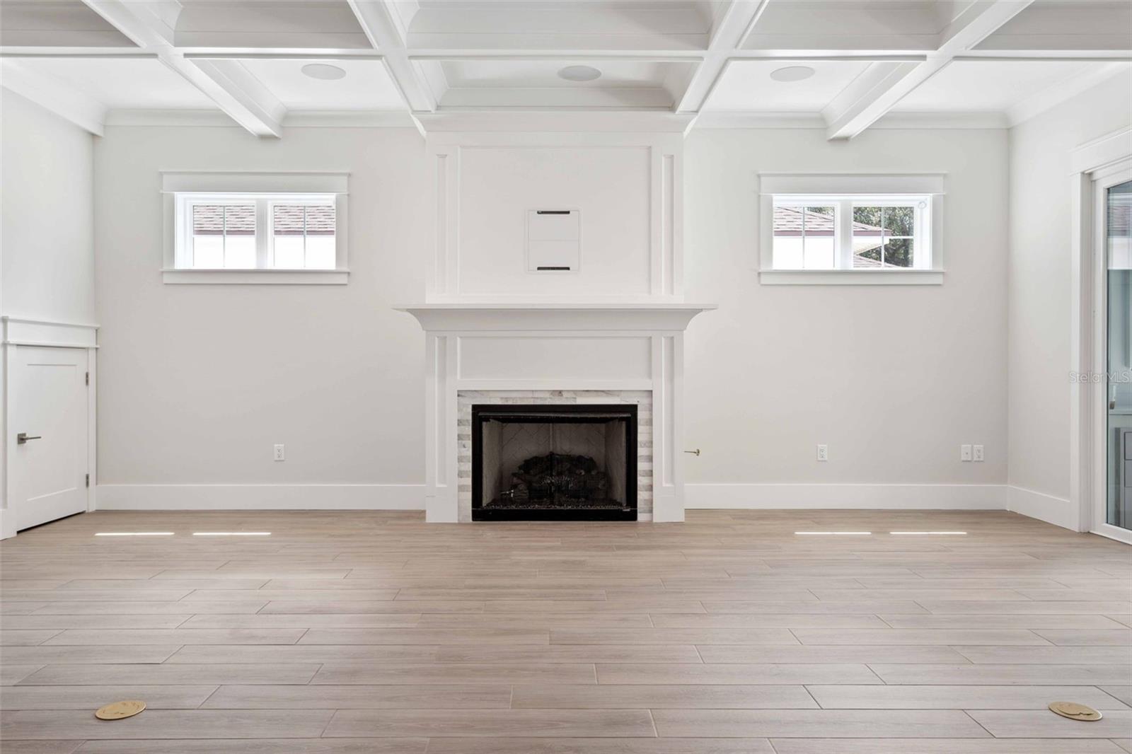 LYNWOOD - Residential