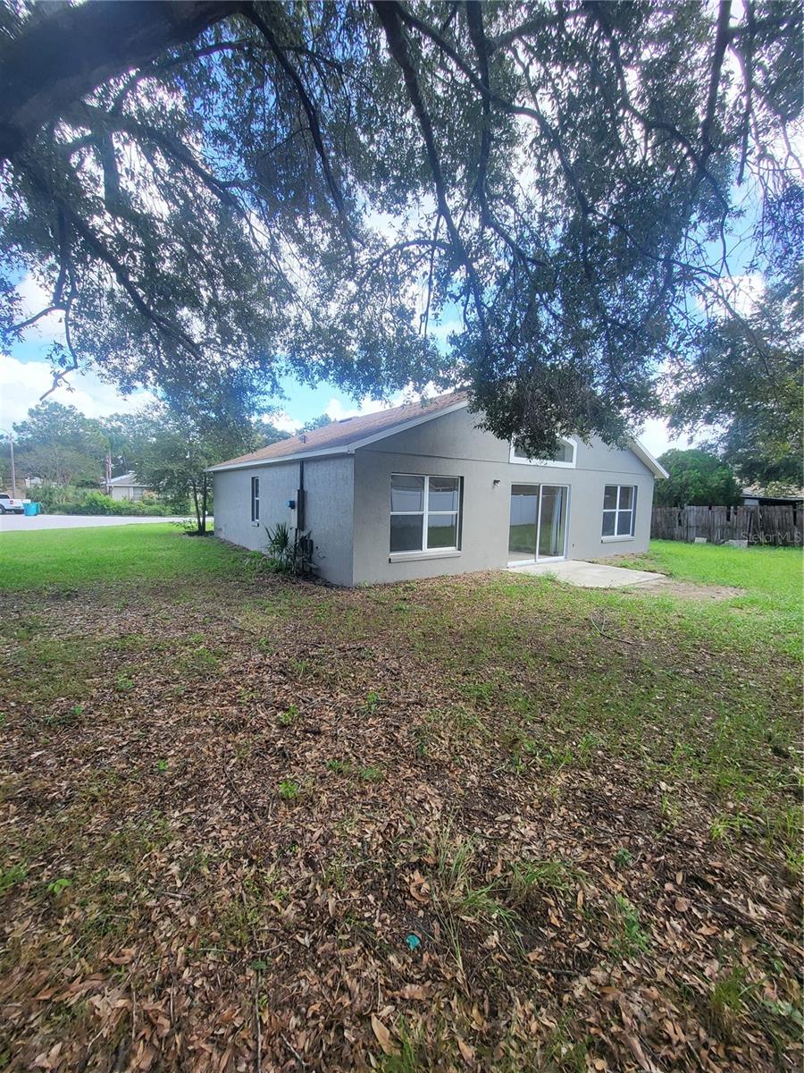 OAKTREE VILLAGE - Residential