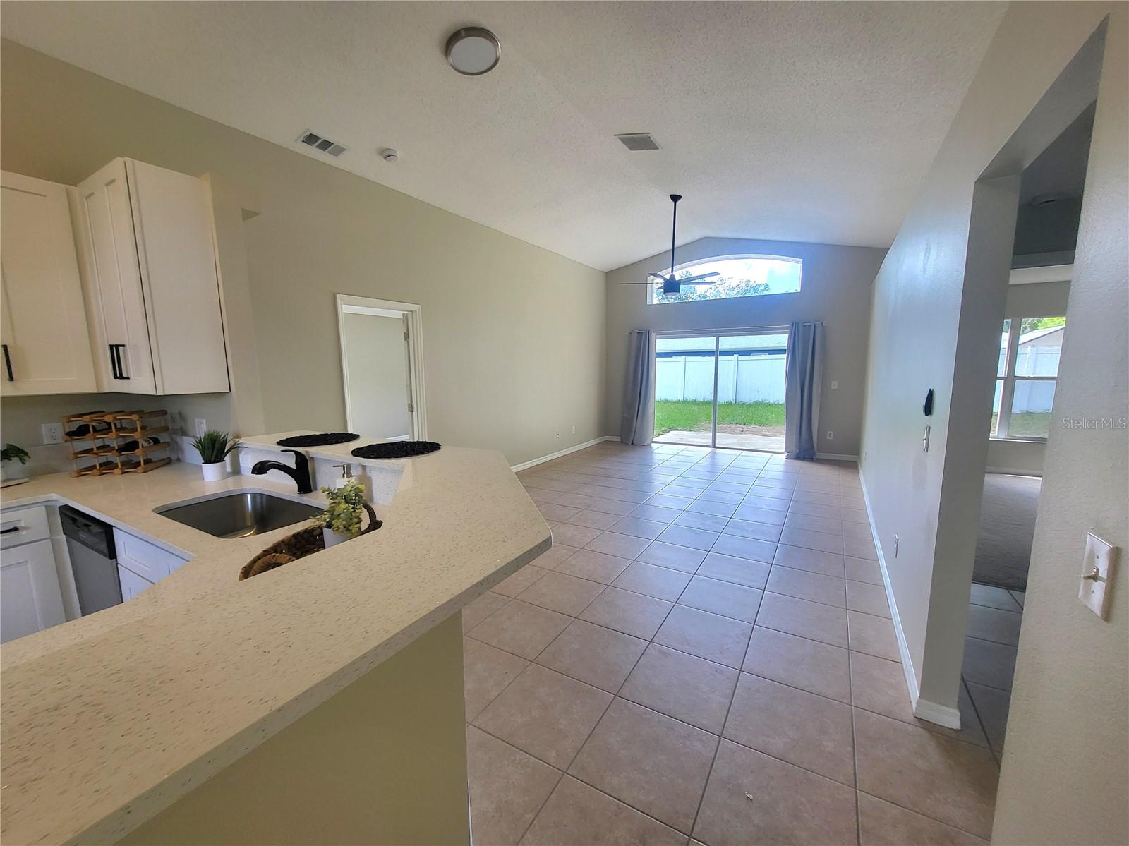 OAKTREE VILLAGE - Residential