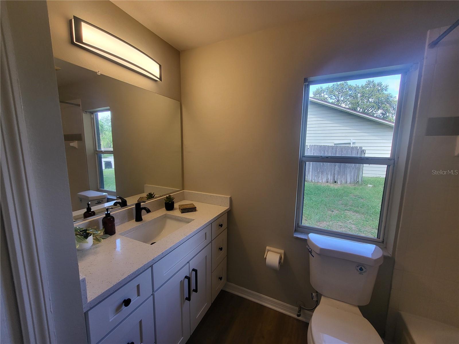 OAKTREE VILLAGE - Residential