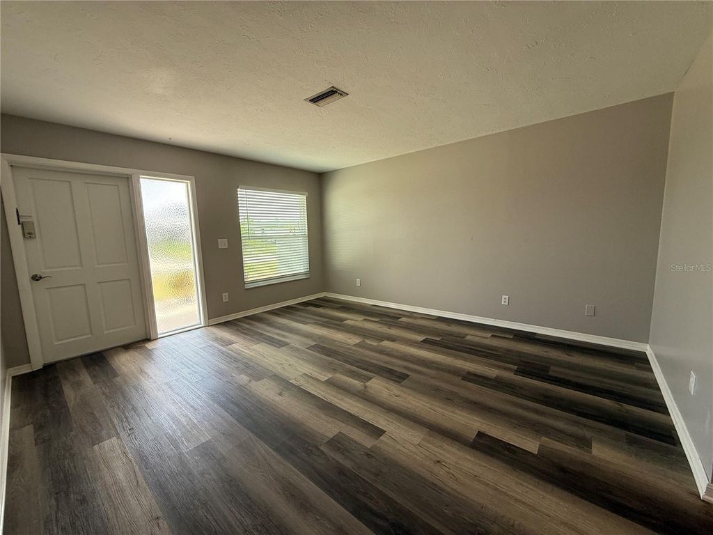 Photo of 464 Briarwood Road, Venice, FL 34293 (MLS # A4692504)