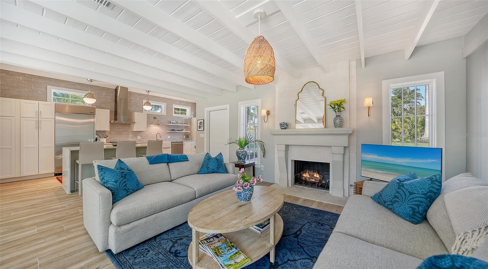 SLEEPY LAGOON - Residential