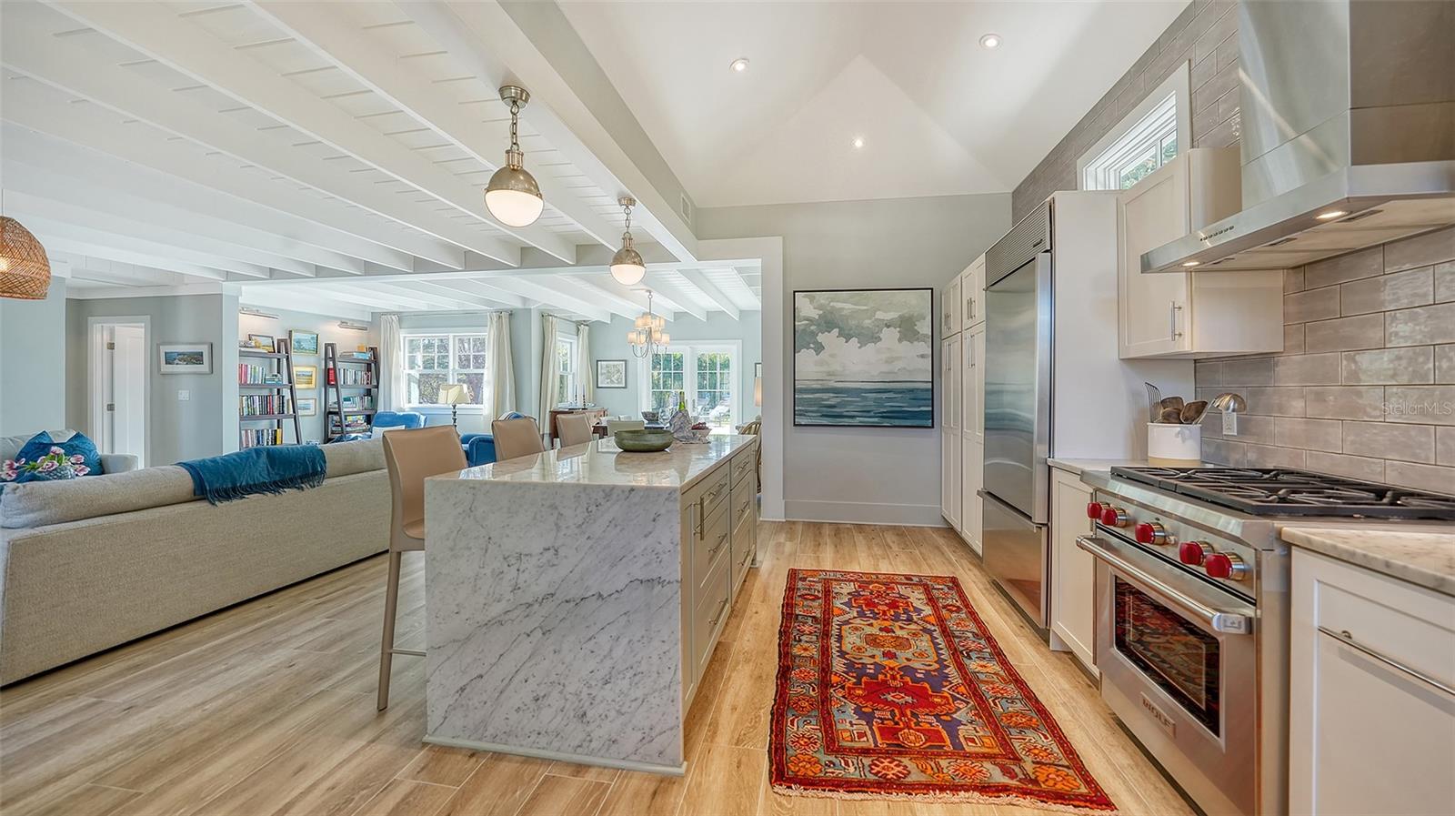 SLEEPY LAGOON - Residential