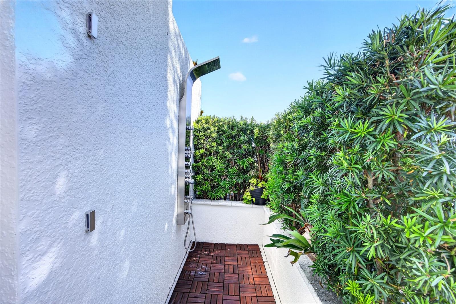 PUNTA GORDA ISLES SEC 24 - Residential