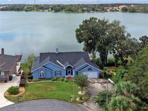 A home in EUSTIS