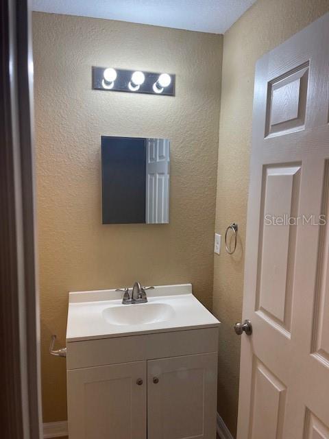 OCALA RDG UN 5 - Residential Lease