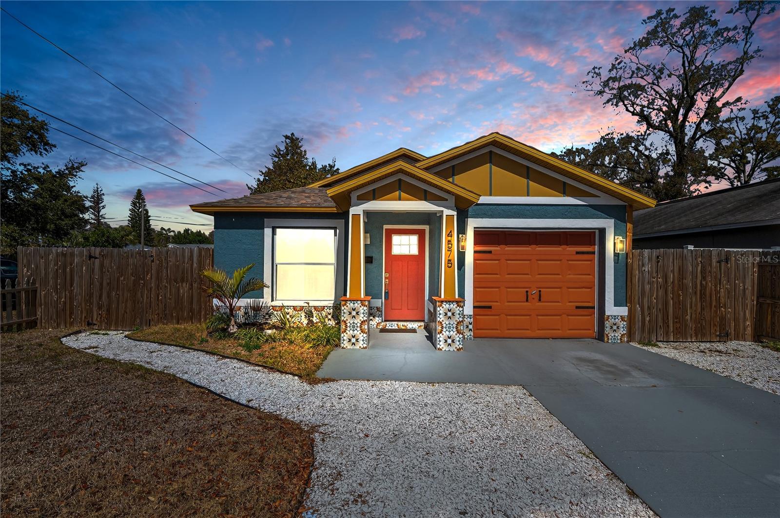 SHADOW LAWN - Residential