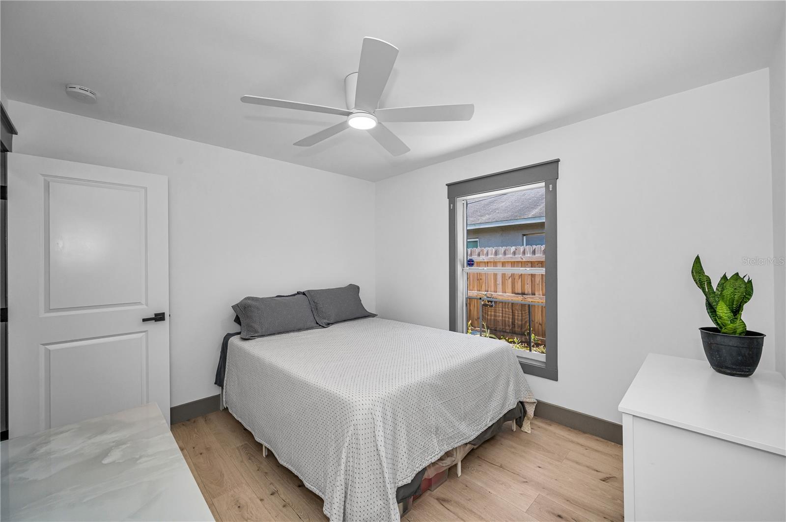 SHADOW LAWN - Residential