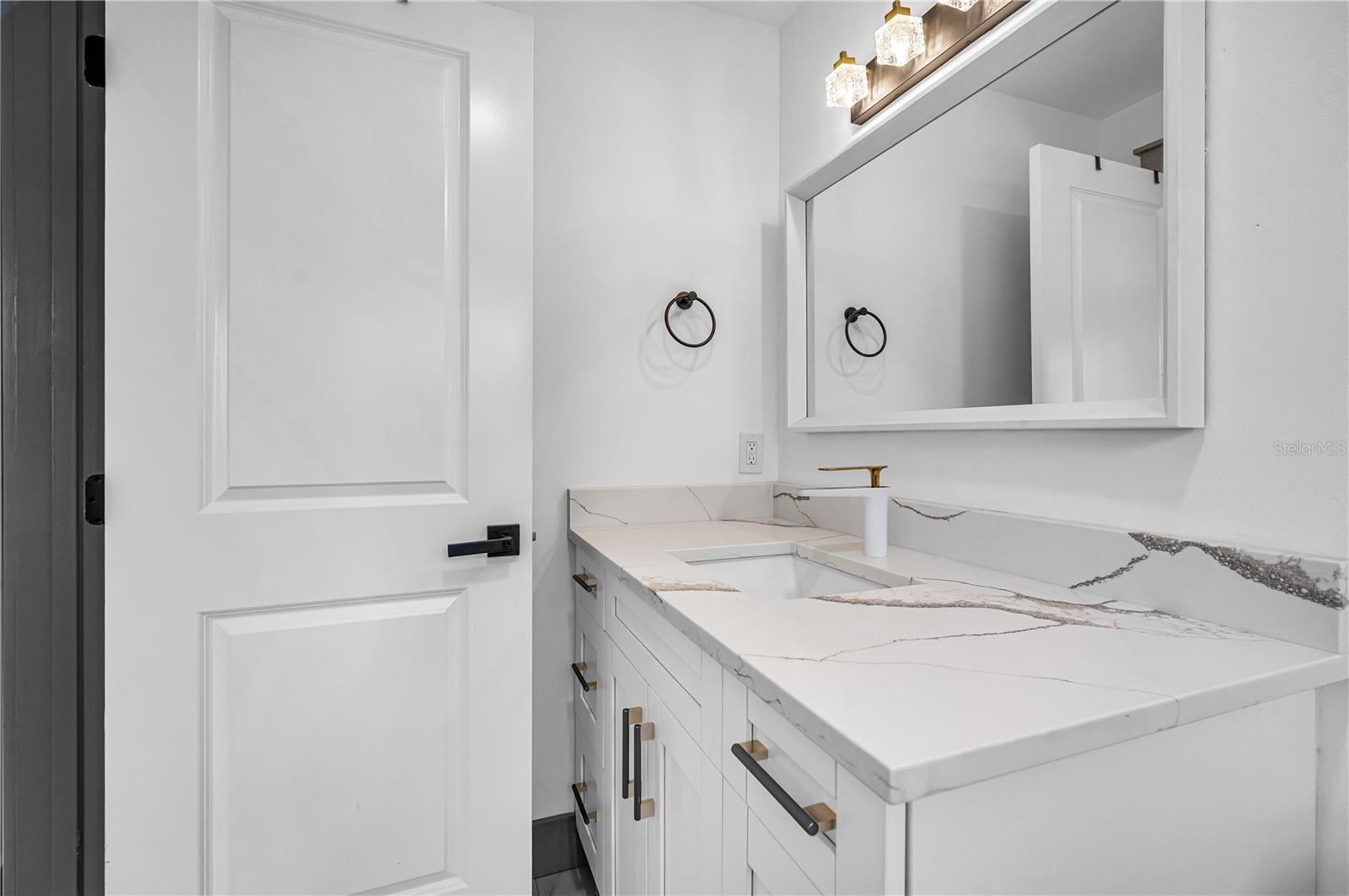 SHADOW LAWN - Residential