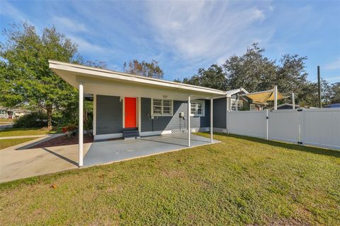 A home in TAMPA