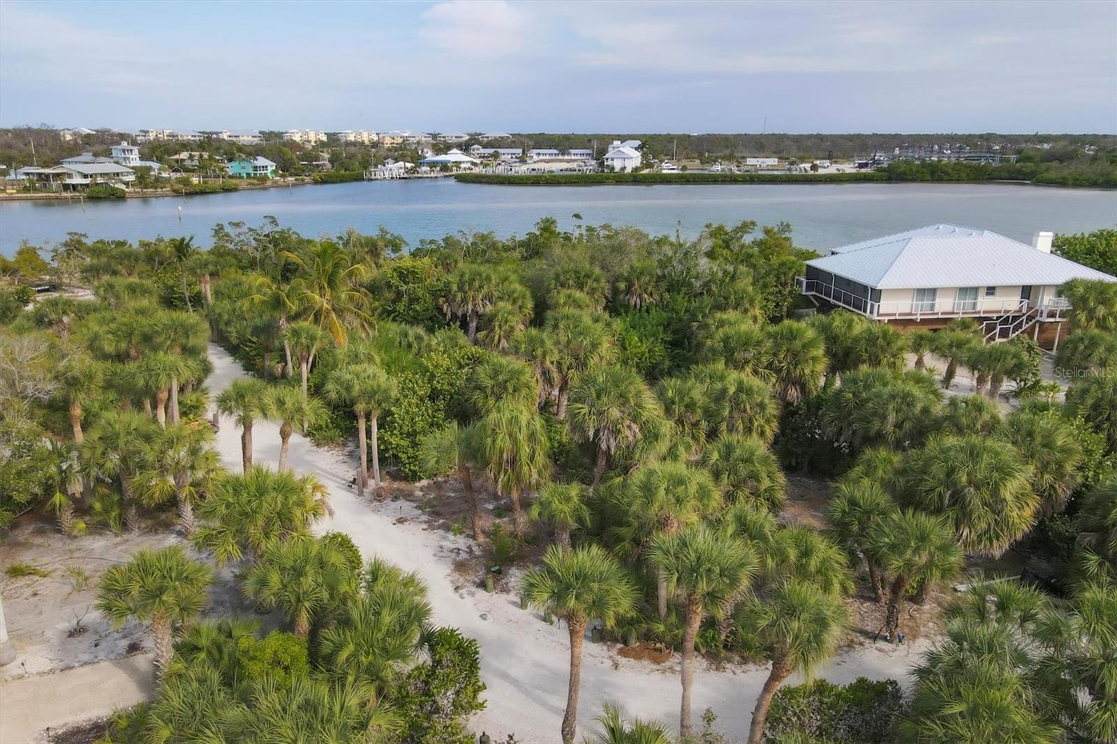 POINTE BOCILLA LAND CONDO - Land