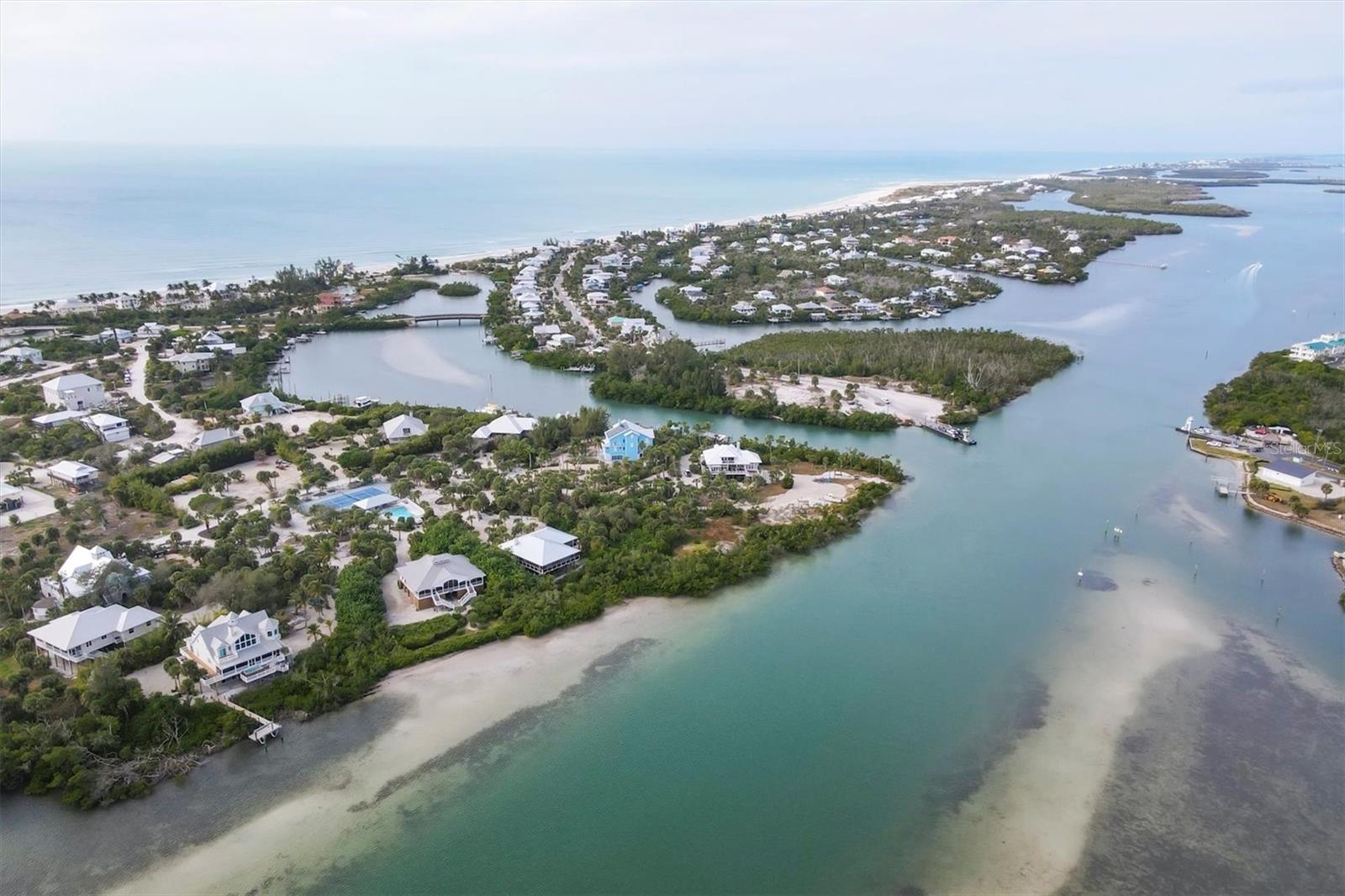 POINTE BOCILLA LAND CONDO - Land