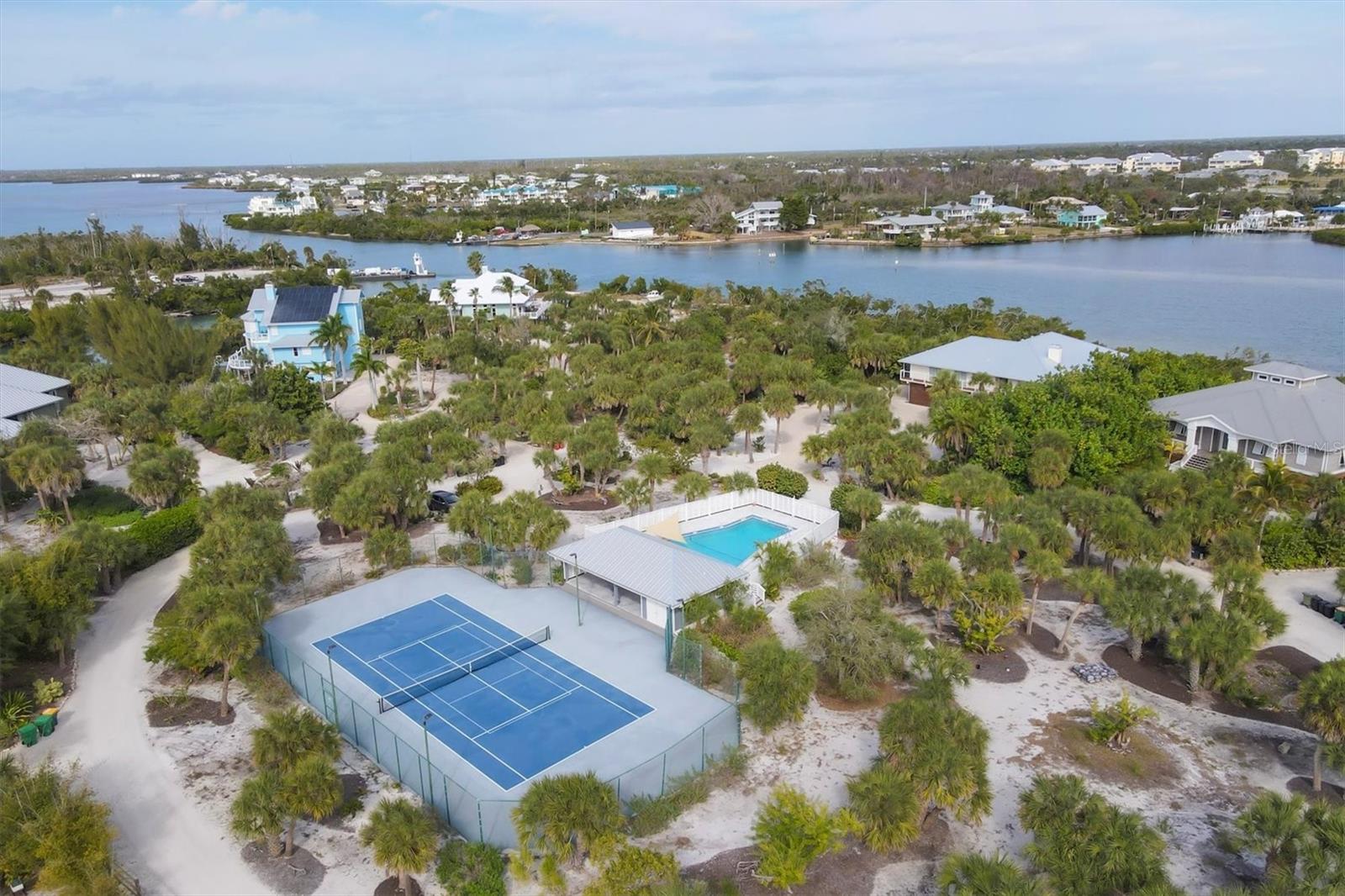 POINTE BOCILLA LAND CONDO - Land