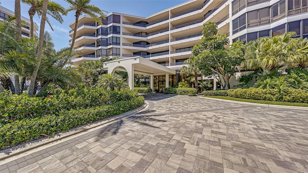 SANCTUARY II - Residential