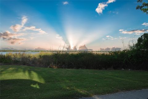 SILVER LAKE DRIVE LEESBURG FL 34748