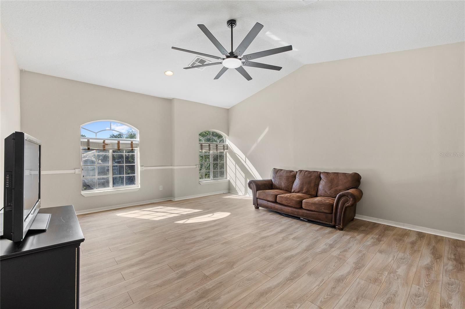 STONEYBROOK WEST 44/134 - Residential