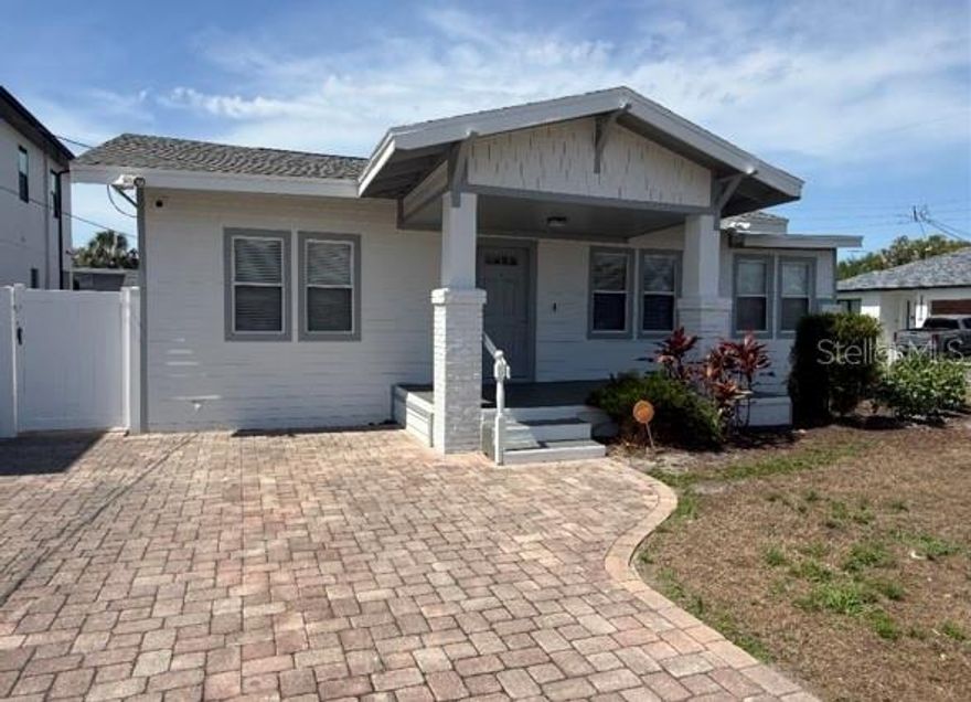 Wow... Completed inside & outside restoration on this beautiful North Hyde Park Bungalow 2 big bedrooms 2 bathrooms
Seeking a financially secured professional tenants.  To enjoy the life style in one of the most upcoming location,
being SOHO- South Tampa and North Hyde Park. Walking distance to entertainment district and fine dinning. One mile to Downtown Tampa, 1.5 mile to Raymond James Stadium.
All the appliances are new. Large unattached  secured storage. Lawn service included.
Tenant must purchase Tenant INSURANCE before move in. NO SMOKING or PET Allowed.