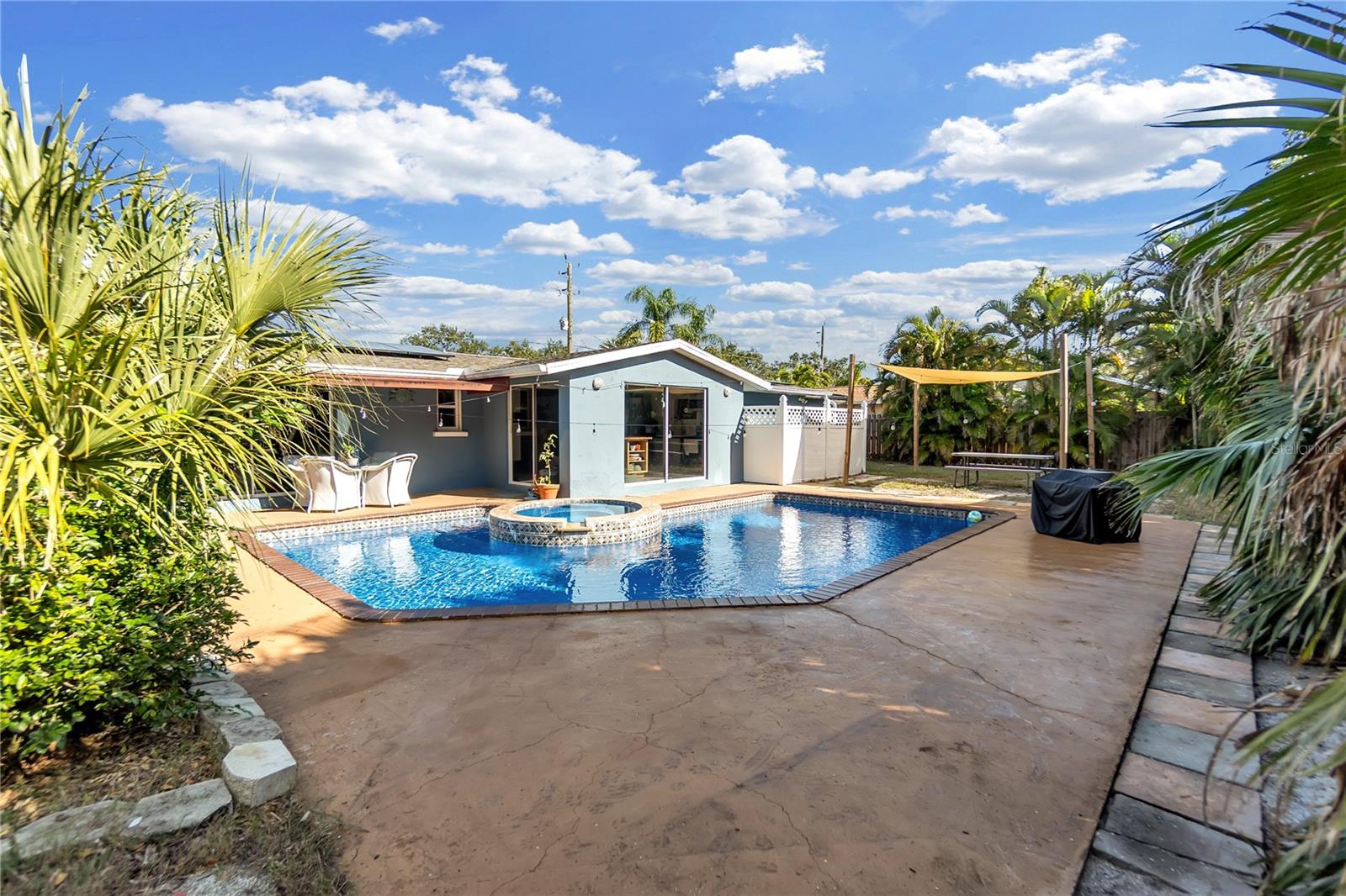 PINEHURST PARK REP OF - Residential