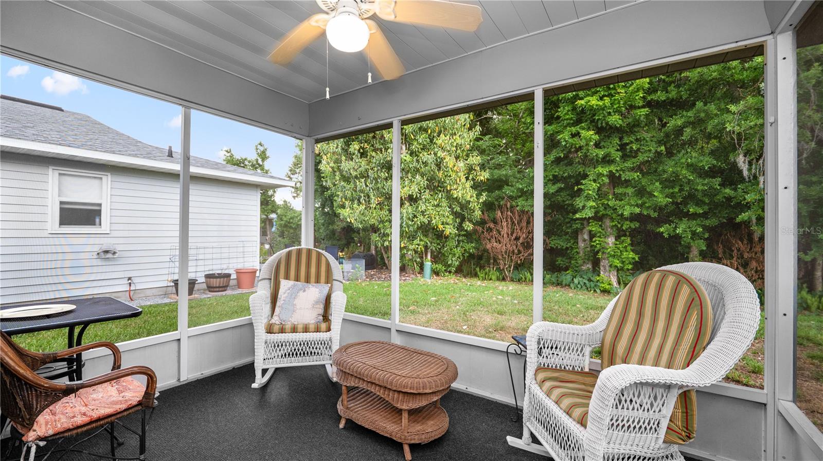 COLONNADES PH 02 - Residential