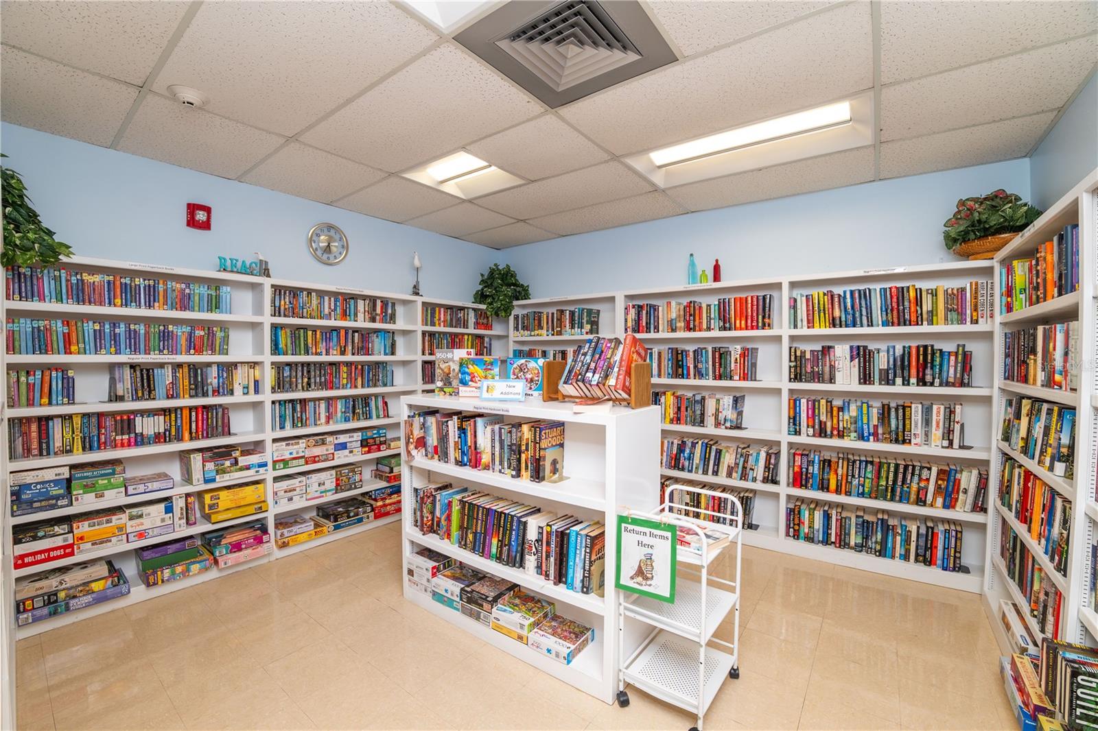 COLONNADES PH 02 - Residential