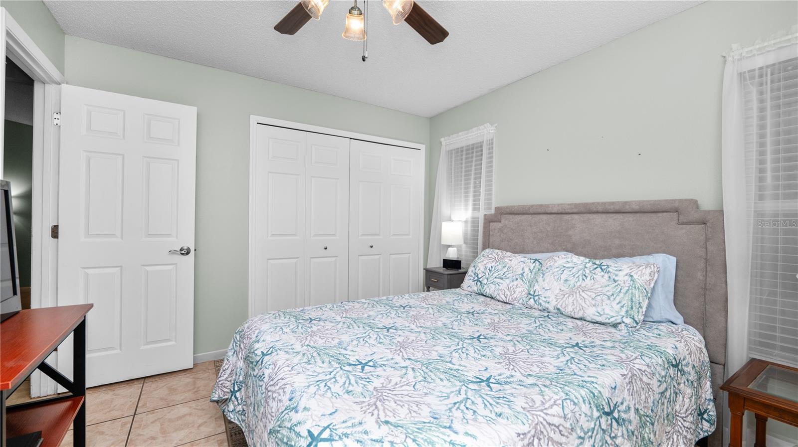 COLONNADES PH 02 - Residential