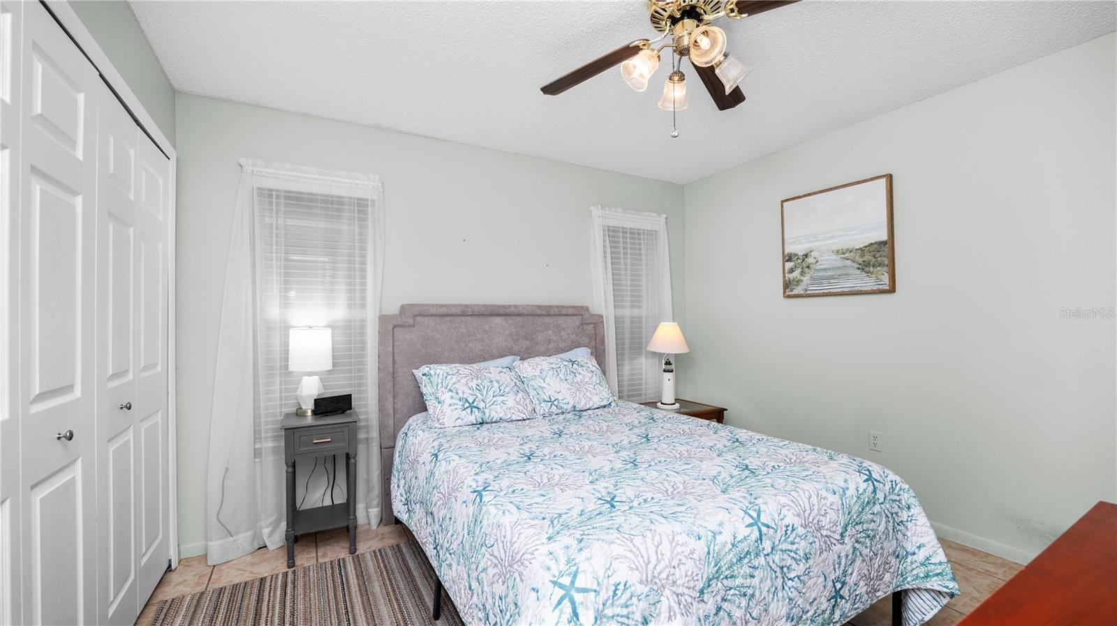 COLONNADES PH 02 - Residential