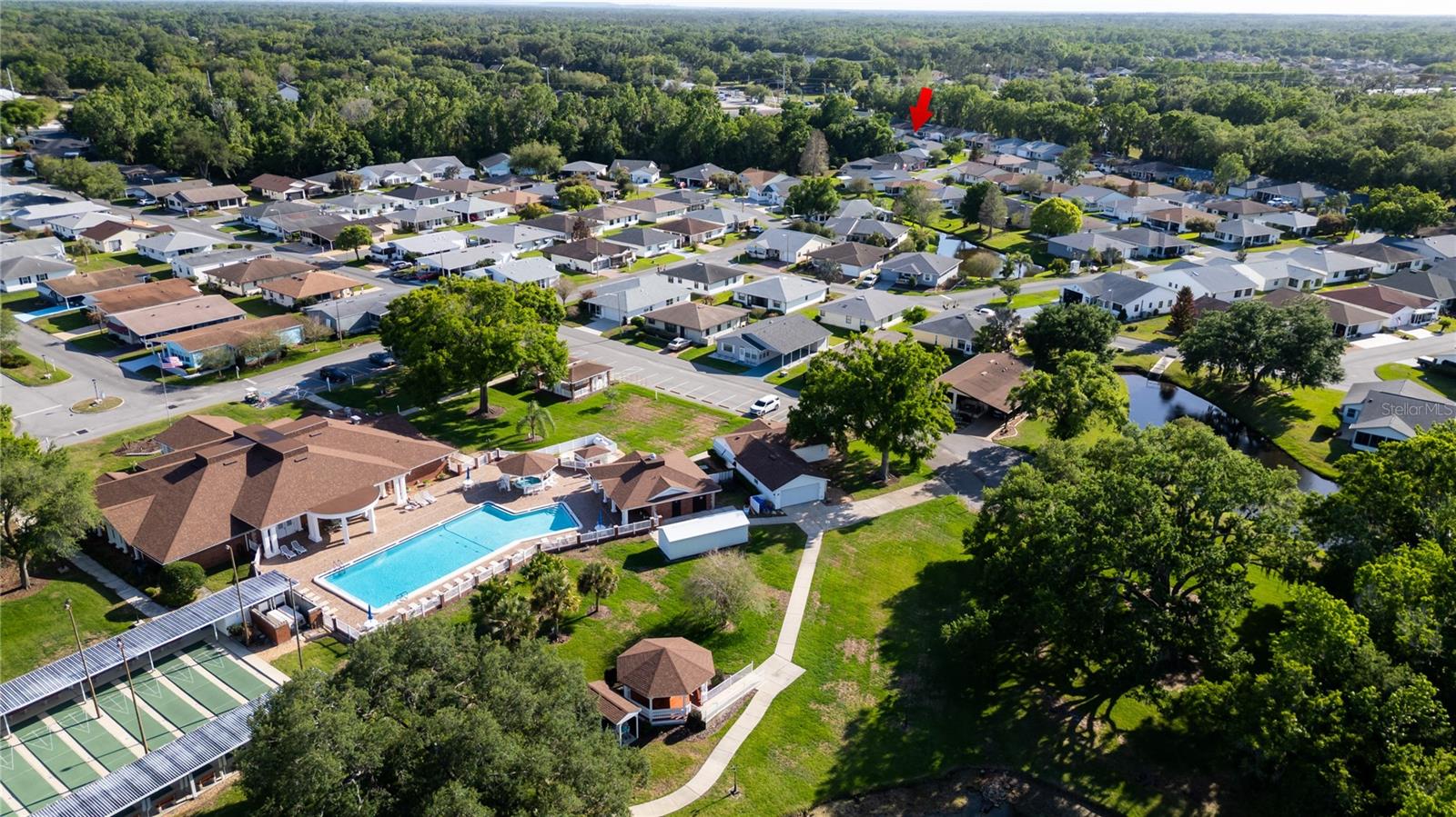 COLONNADES PH 02 - Residential