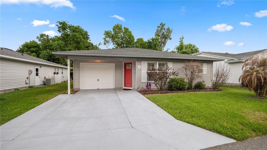 Photo of 4954 Pleasant Hollow Trail, Lakeland, FL 33811 (MLS # L4960700)