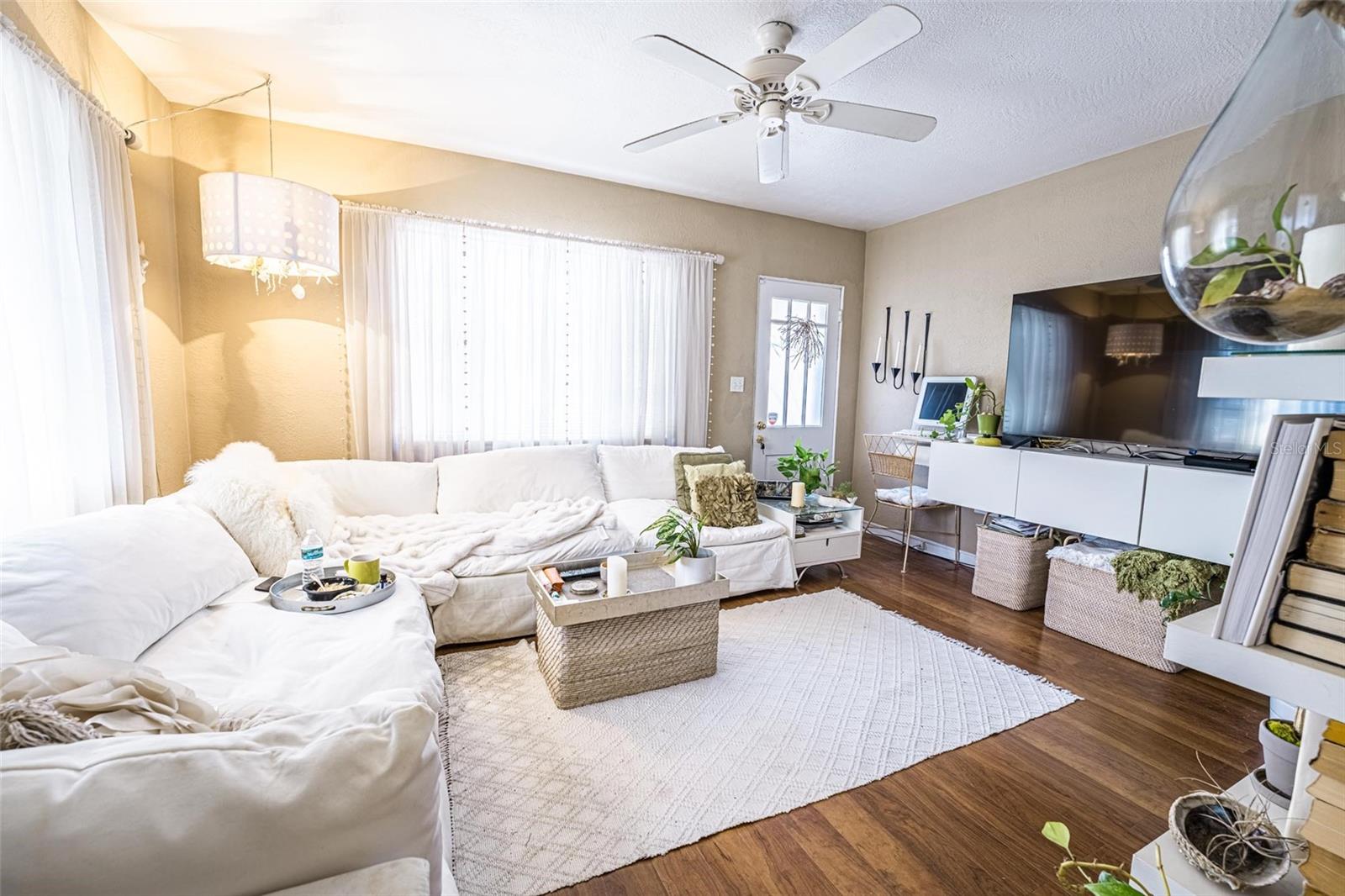 120 HIBISCUS COURT