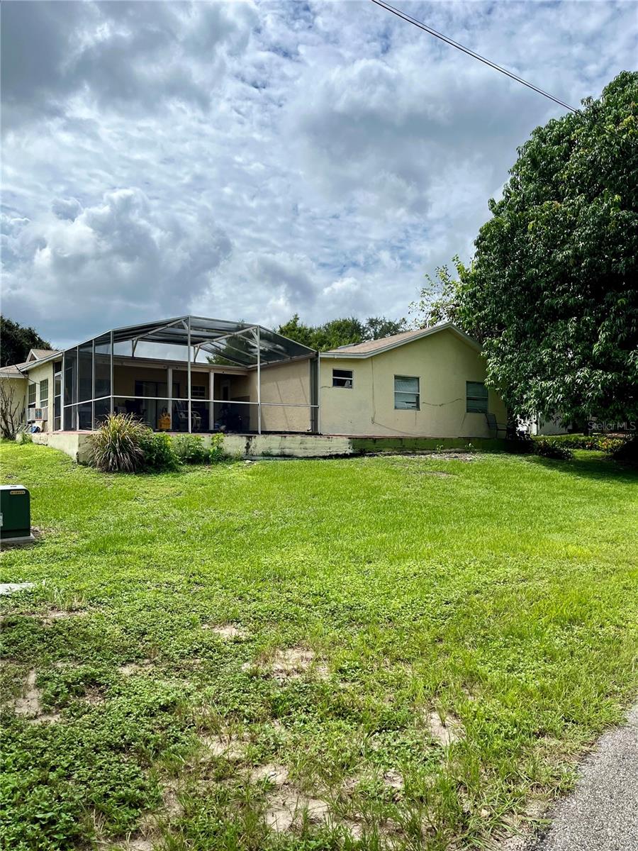 836 ROSEMERE CIRCLE