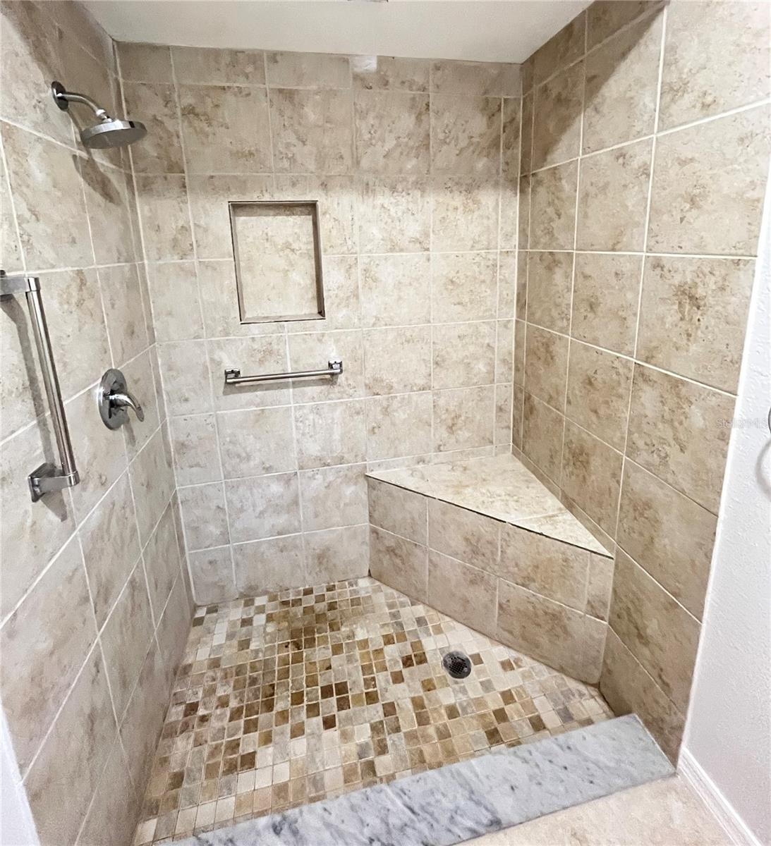 ROBINWOODS - Residential