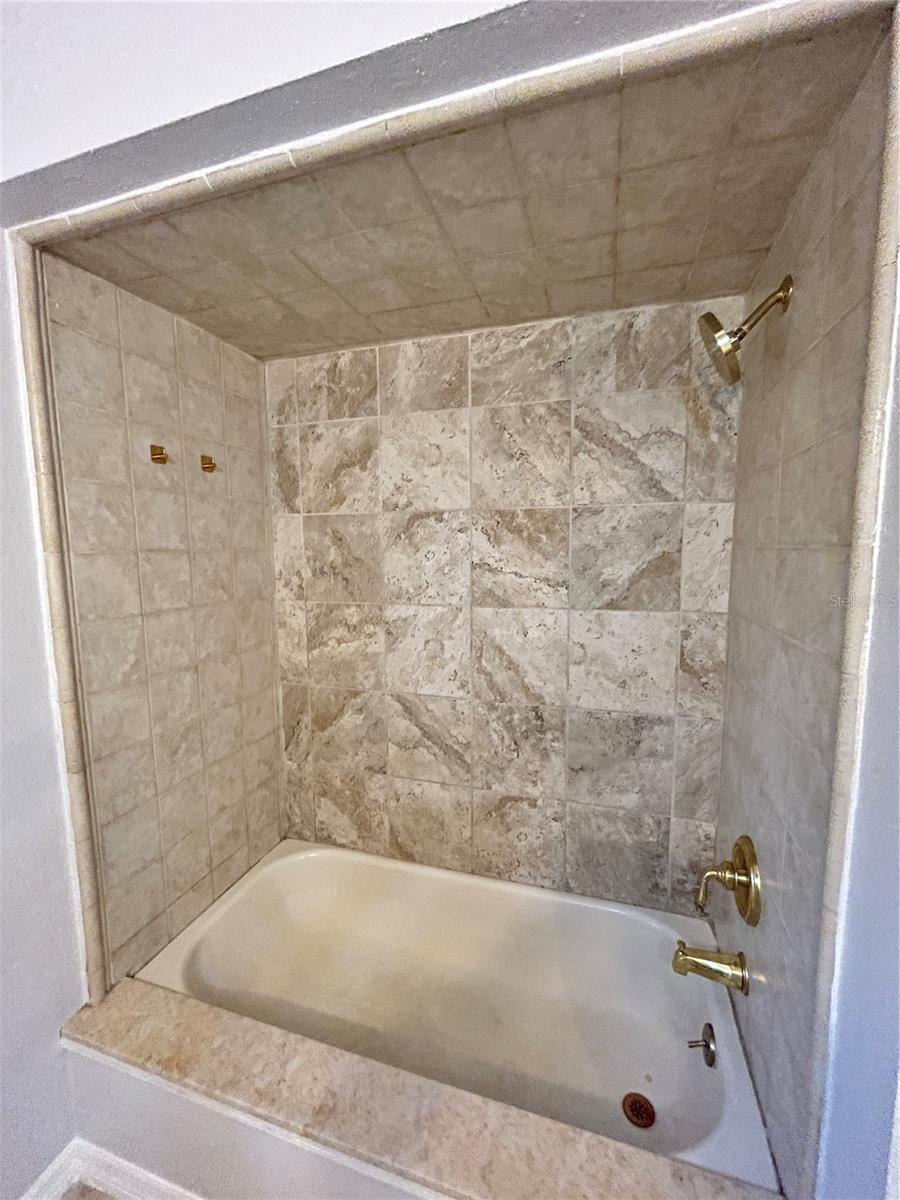 ROBINWOODS - Residential