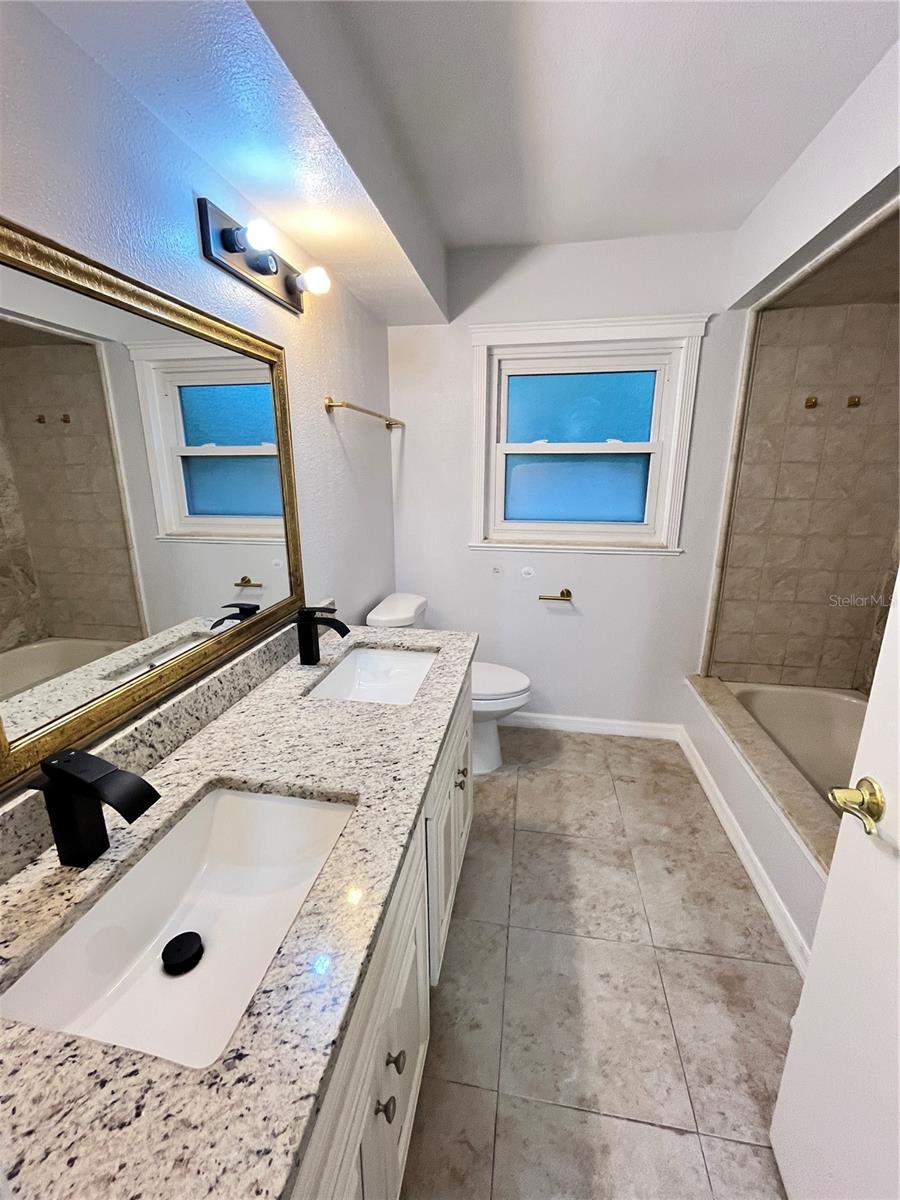 ROBINWOODS - Residential