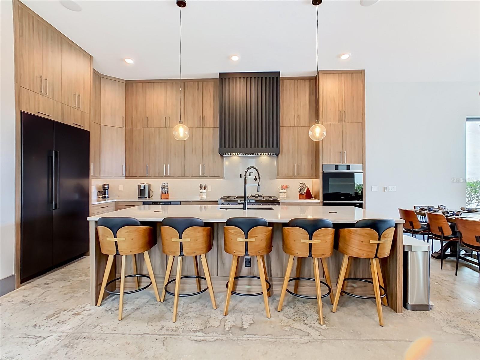 821 GOLDEN BEAR DRIVE