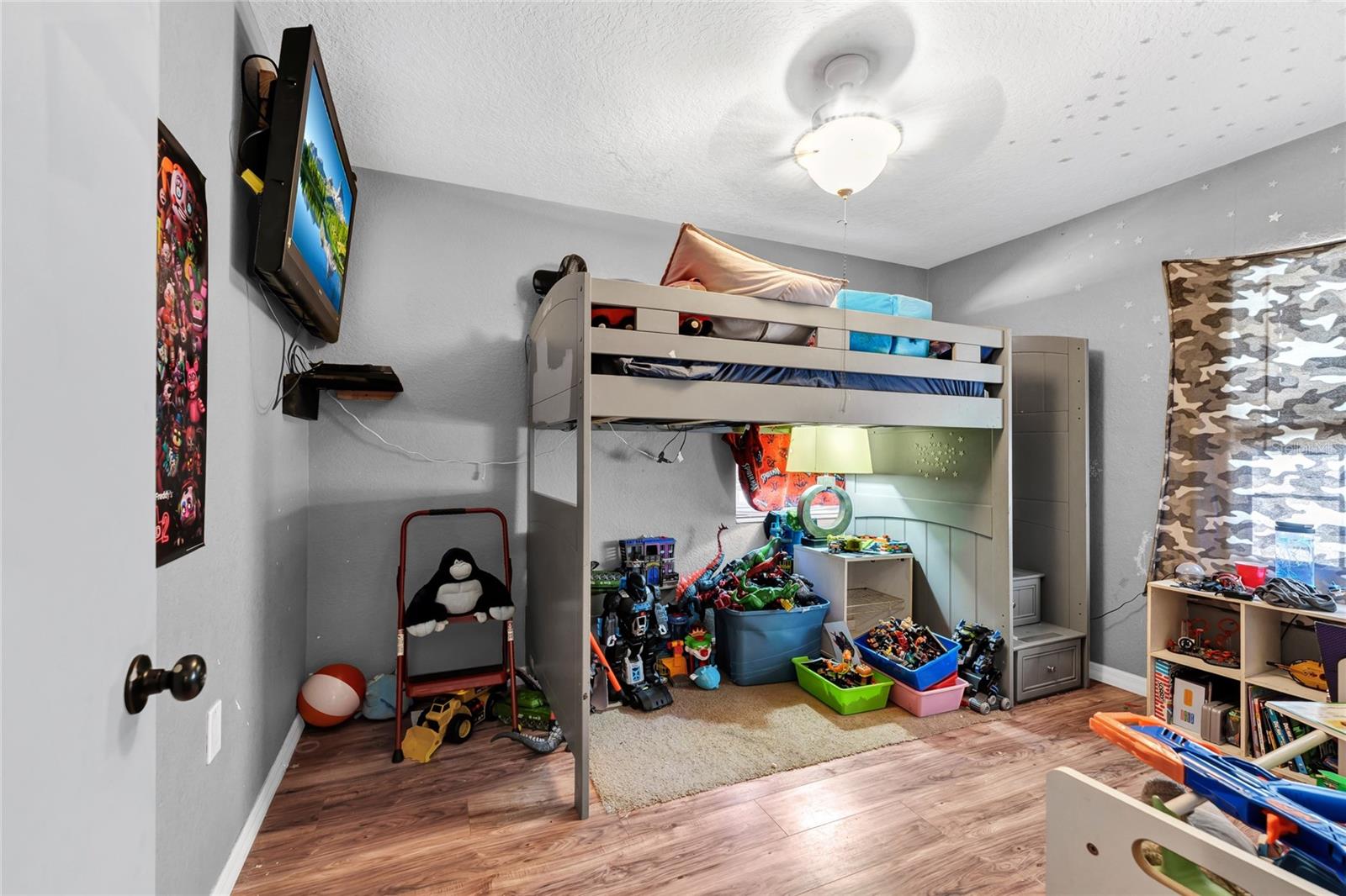 HOWEY LAKE SHORE HEIGHTS - Residential