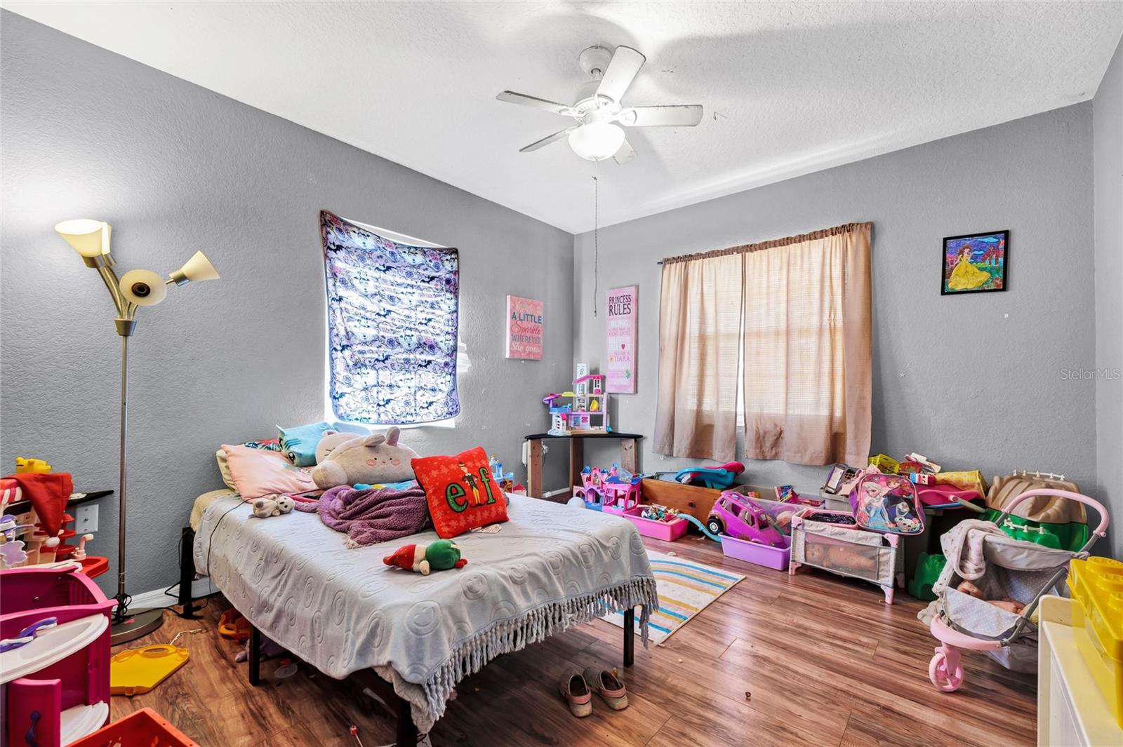 HOWEY LAKE SHORE HEIGHTS - Residential