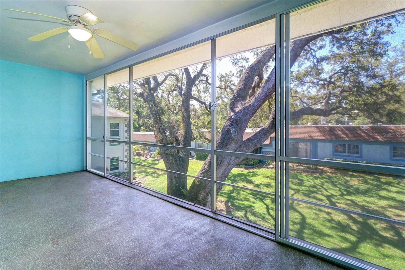 200 GLENNES LANE 205