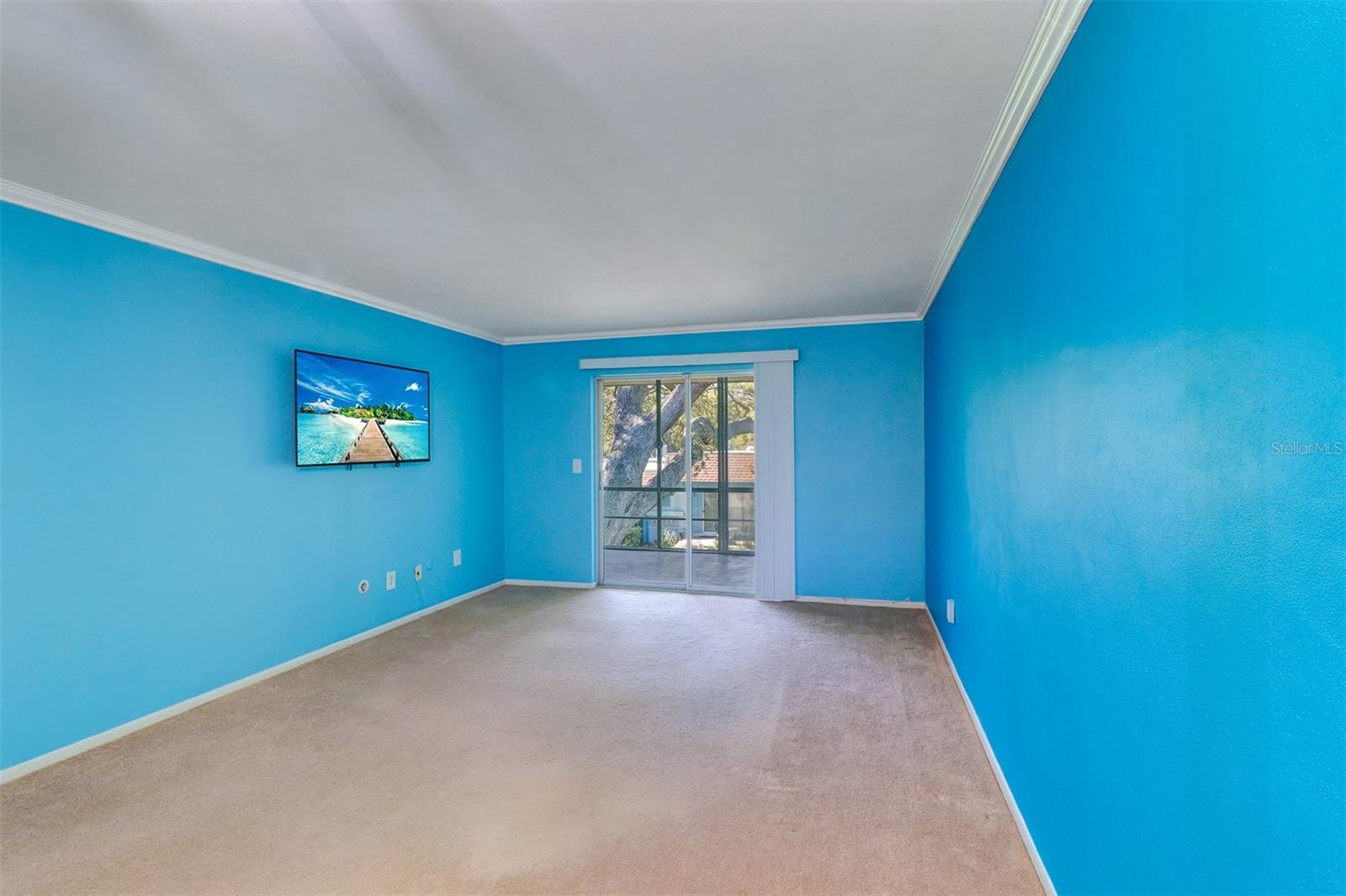 200 GLENNES LANE 205